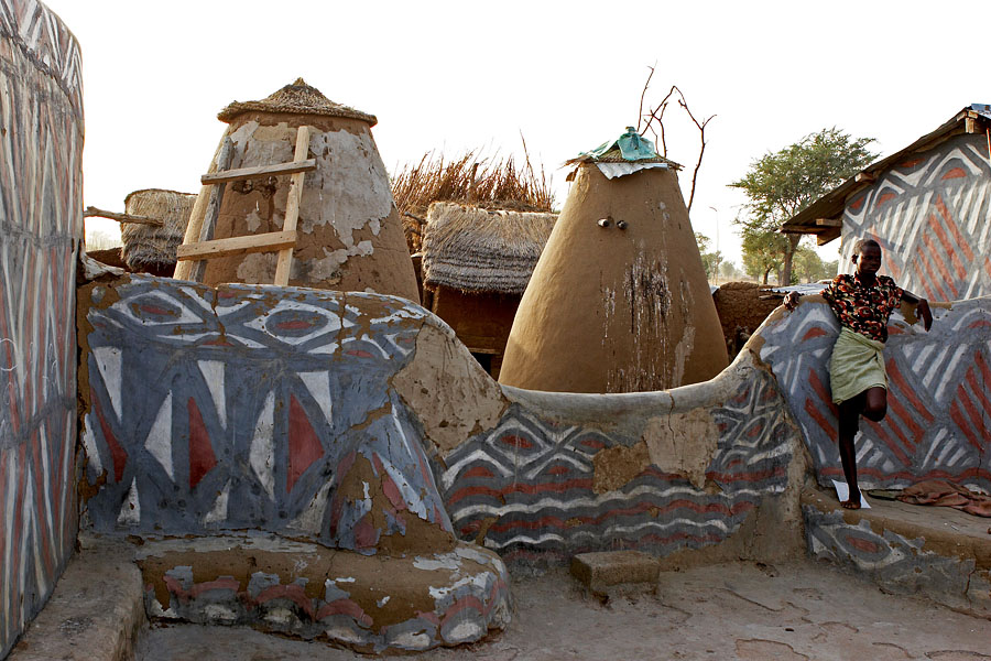 309   Traditional houses of the Sirigu